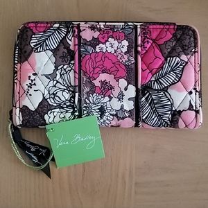 ⭐NWT Vera Bradley mocha rouge accordian wallet